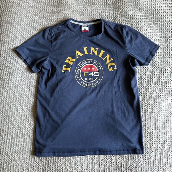 F45 Navy Blue T-Shirt - Picture 1 of 4